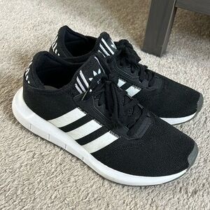 Adidas Women’s Swift Run Sneakers - Size 6